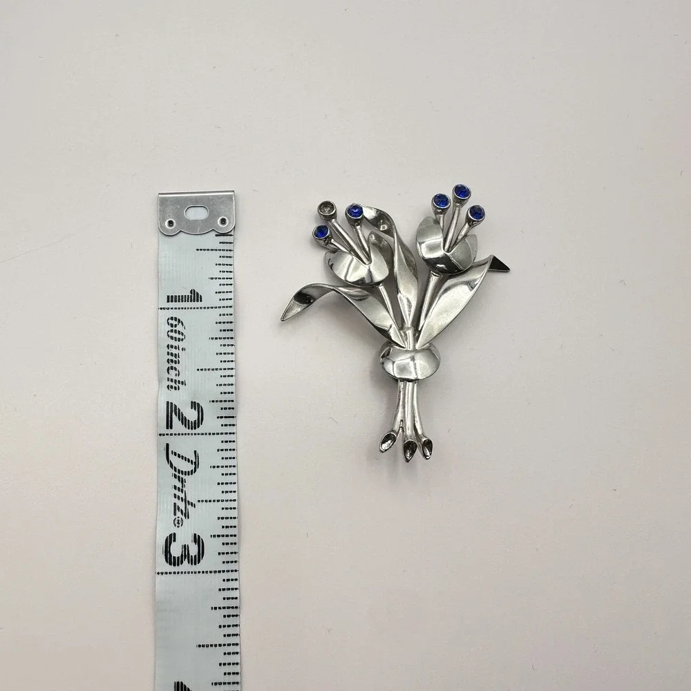 VTG Y2K Silver Tone Blue Rhinestone Floral Brooch Pin Women's Jewelry
